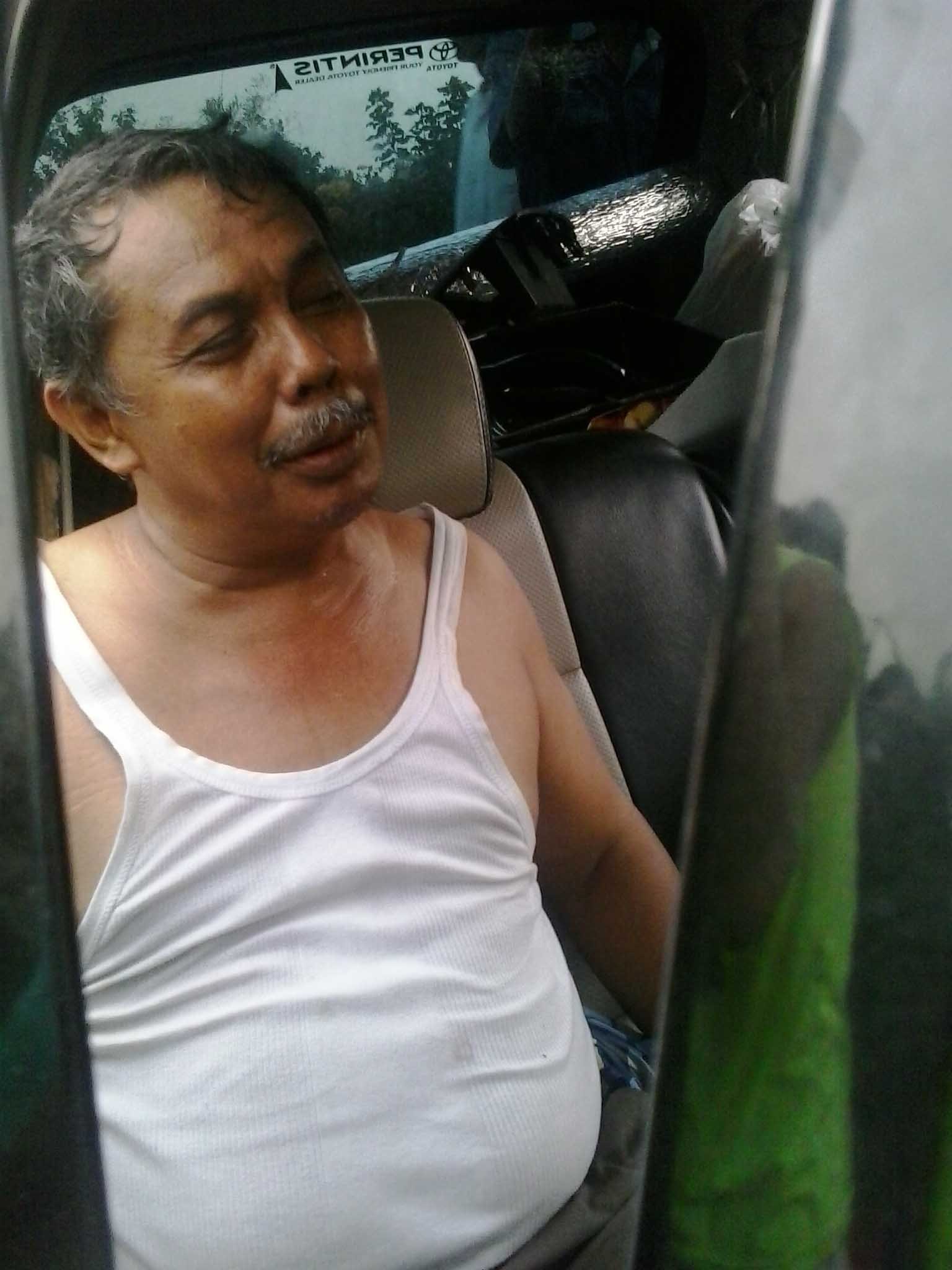 Dengari Musik Sambil Senyum-Senyum Supir Avanza Kaget Diseret 