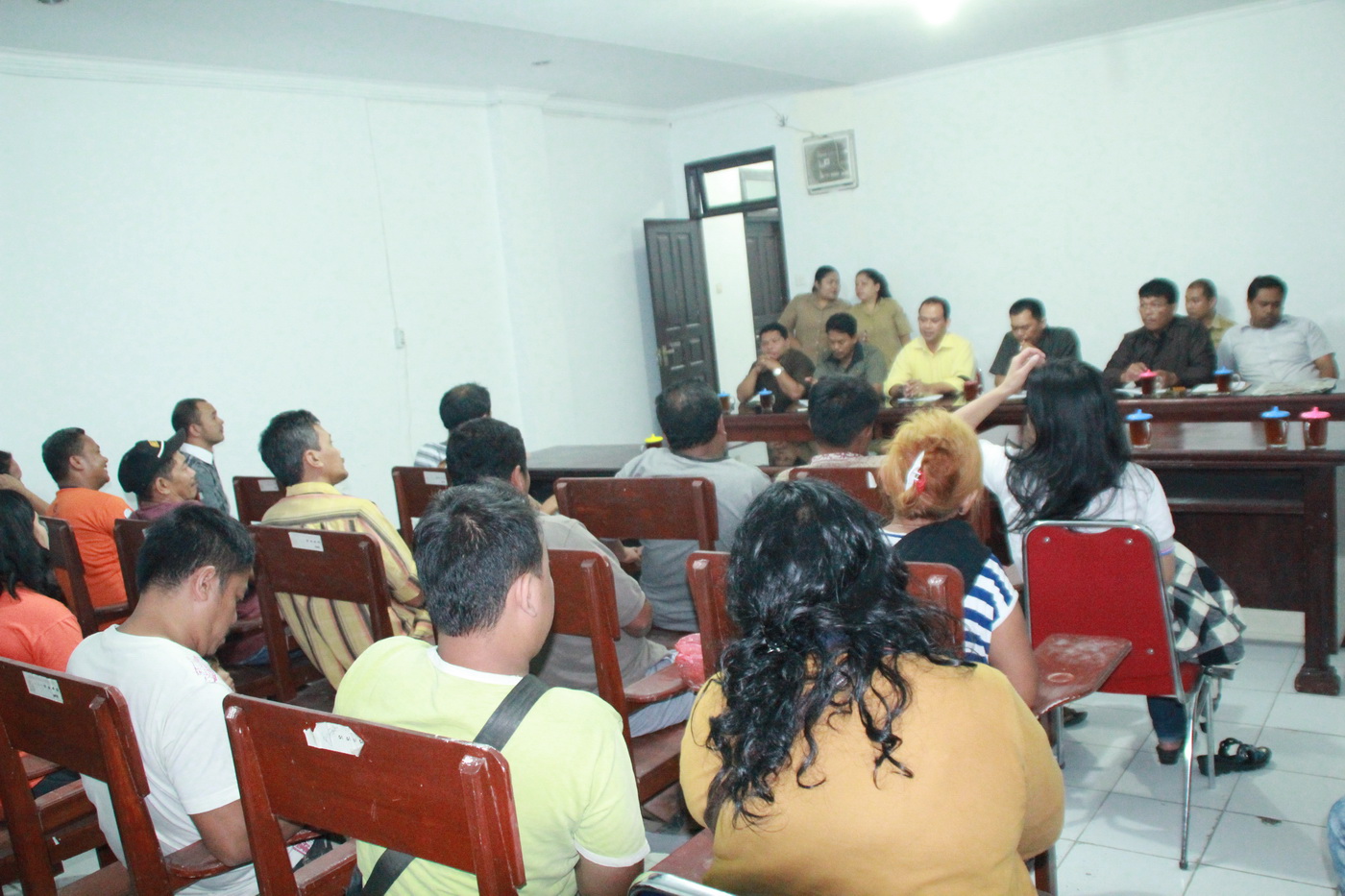 DPRD Karo Janji Perjuangkan Tuntutan Pedagang TPS Kabanjahe