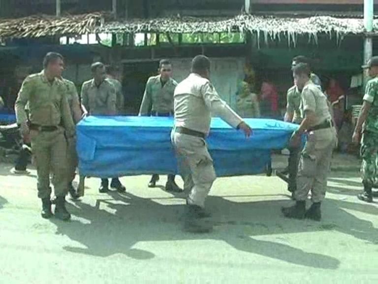 Enggan Tempat Pasar Baru  Penertiban Pedagang Ikan Pangwa â€œTegangâ€