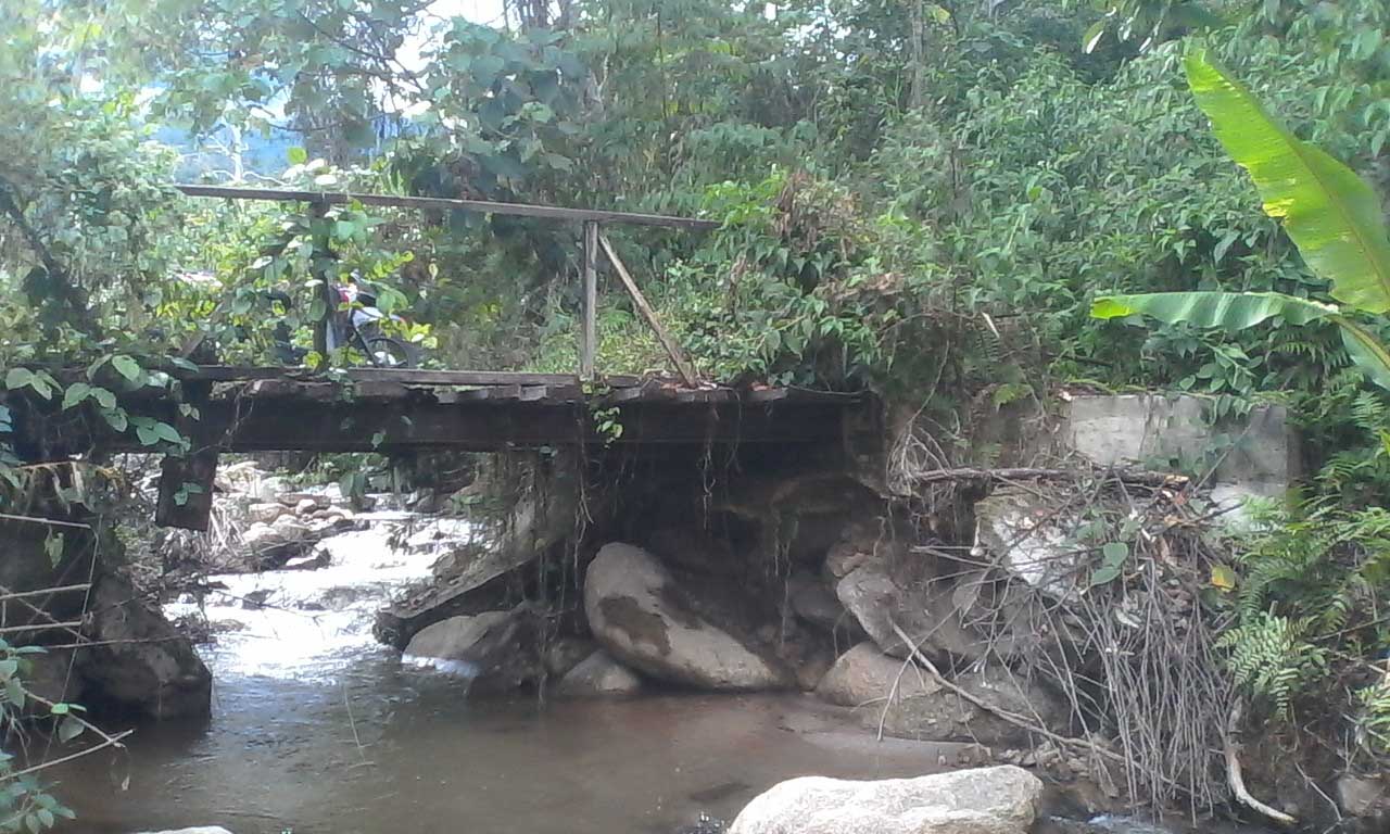 Warga Minta Jalan Putri Betung-Aih Jernih Diperbaiki