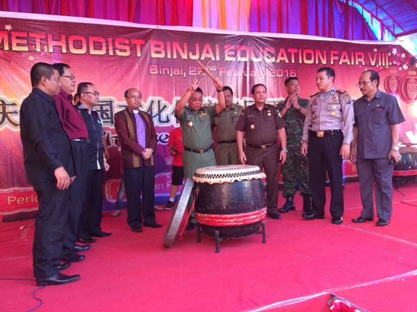 Meriahkan Malam Cap Go Meh, Methodist Binjai Gelar Education Fair & Perlombaan
