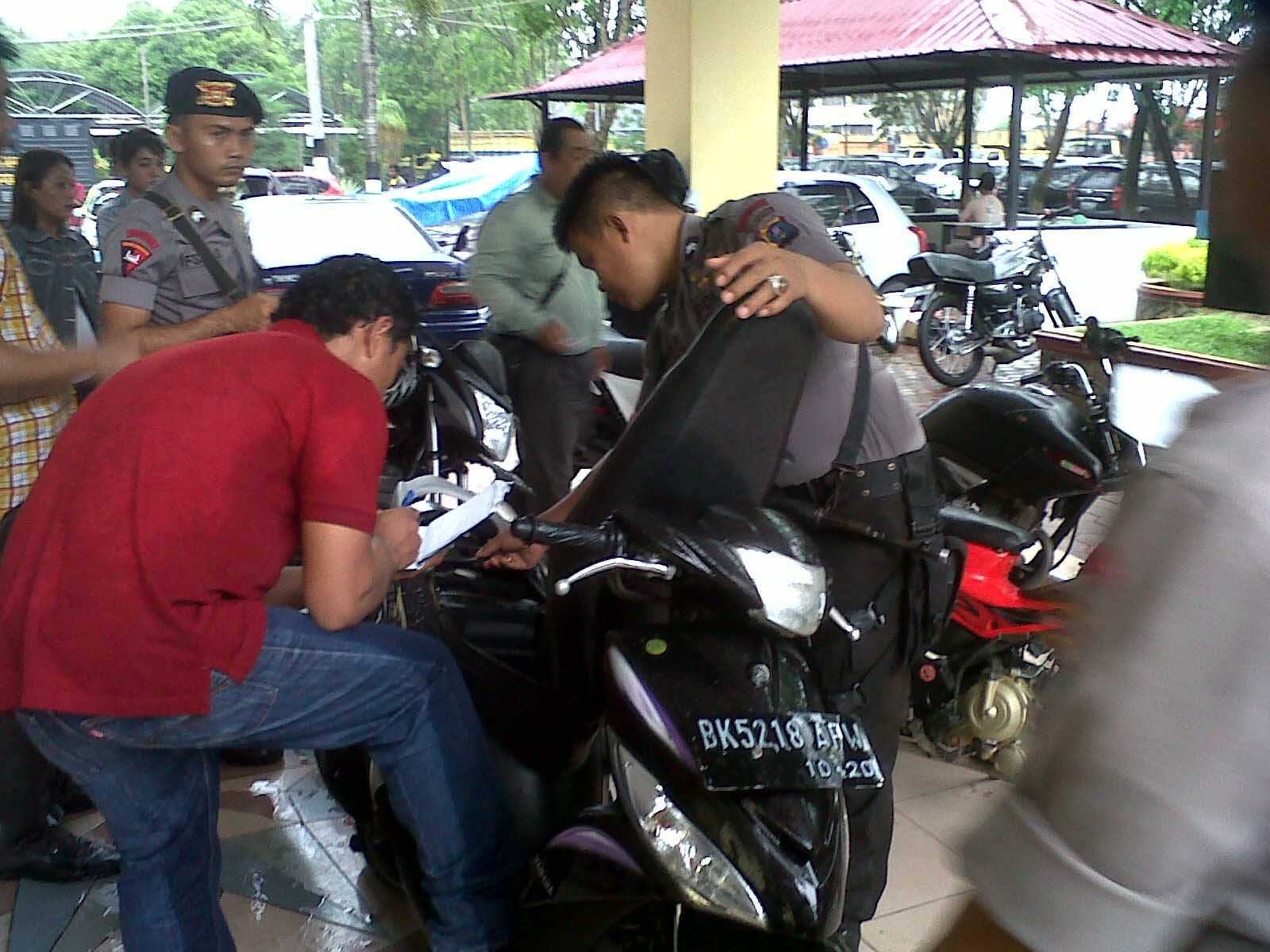 Poldasu Gerebek Rumah  Penadah Ranmor 