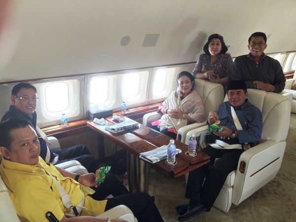 Akom Naik Jet Pribadi Yorrys: Itu Gratifikasi