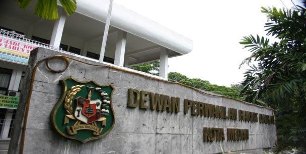 Hasyim Dijegal Pimpinan Jadi Ketua Fraksi