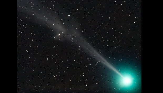 Hari Ini Komet Kehijauan Lewati Langit