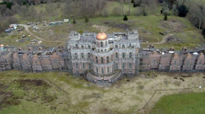 Berhantu, Rumah Rp70 Triliun Tak Kunjung Dihuni Setelah 30 Tahun