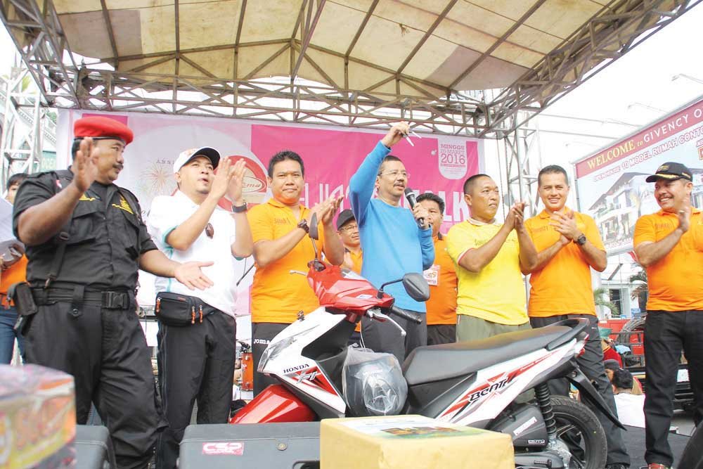 Ribuan Masyarakat Ikut Fun Walk Sumut24
