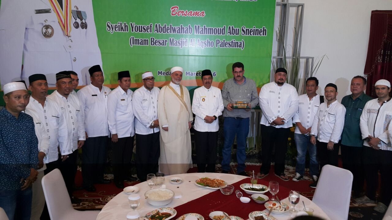 Serukan Kaum Perempuan Berjuang Mendidik Anak, Plt Gubsu Dampingi Imam Besar Mesjid Al Aqsa Palestina