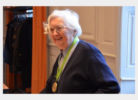 Wanita Tertua Bergelar Doktor Falsafah