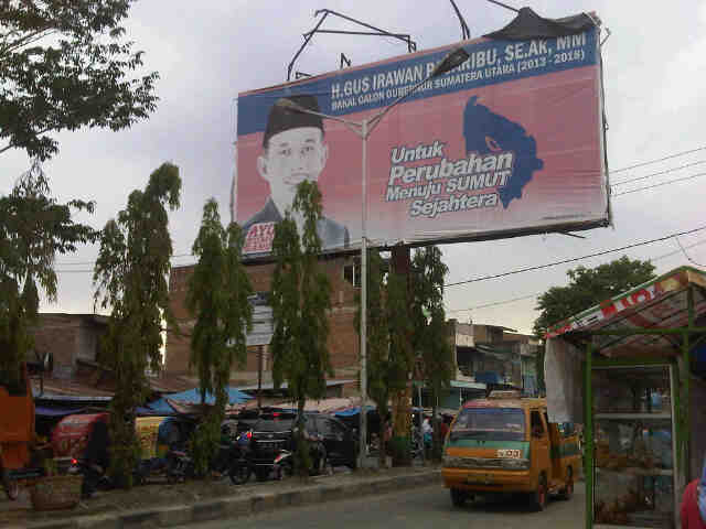 Pilgubsu Sudah Usai, Baliho Gus Irawan Masih Bertengger