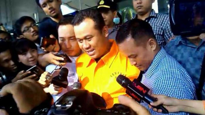 Bupati Subang Ditahan, *Jaksa Fahri Dibawa ke KPK