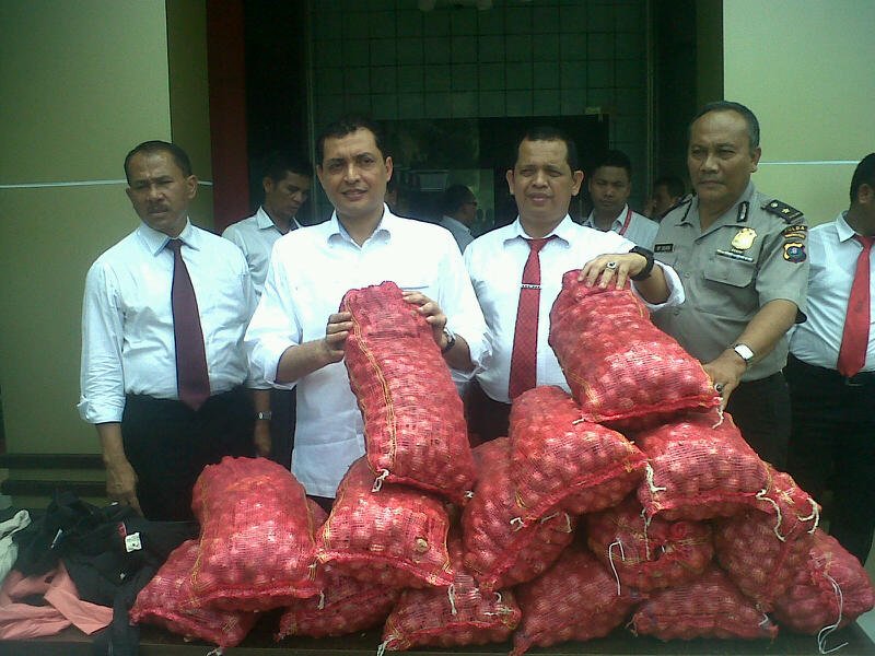 Poldasu Tangkap 4 Truk, Bawang India dan Monza Illegal Gagal Edar di Sumut