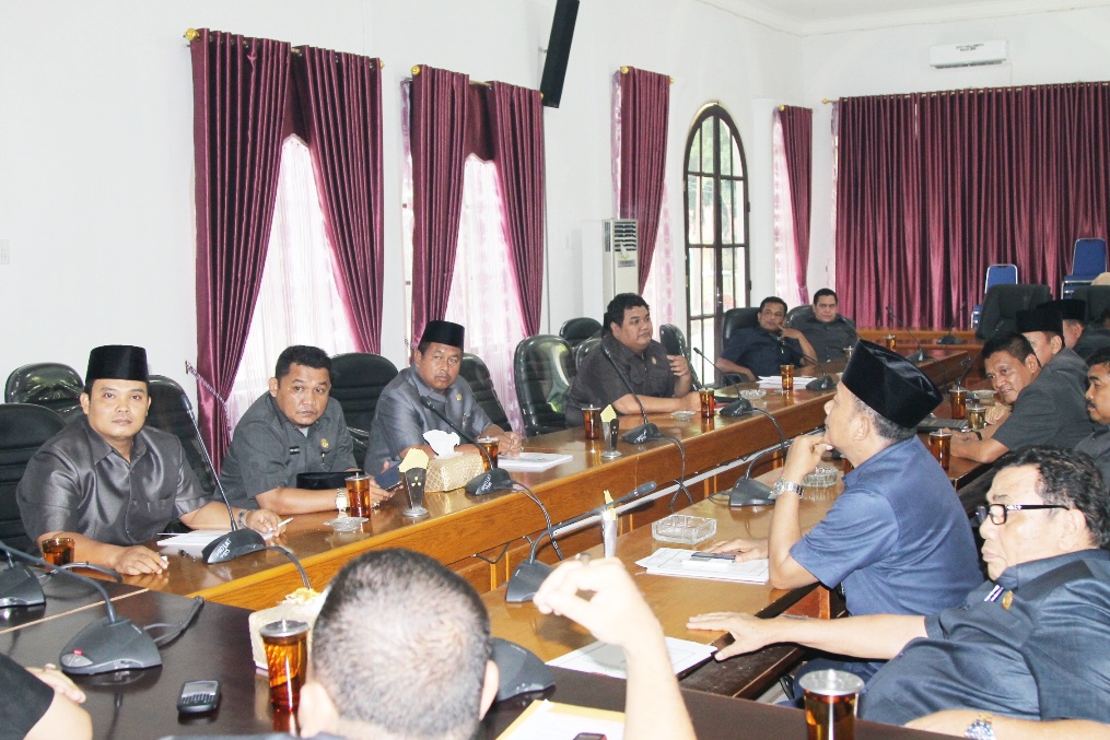 Pansus I & II DPRD Bahas LKPJ Bupati Langka