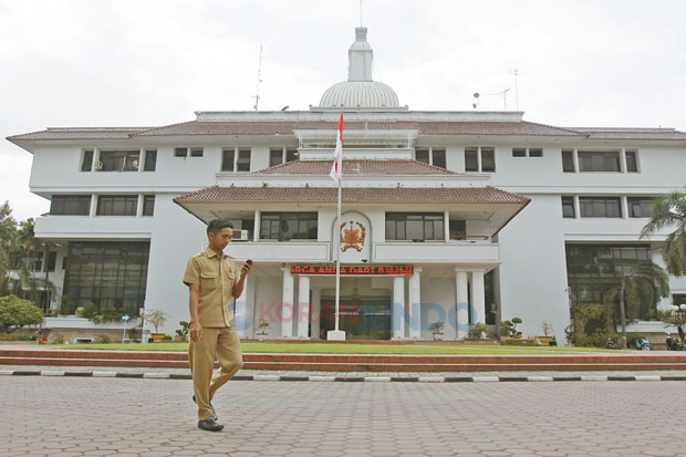 LKPJ Pemko Medan TA 2015 Hanya 85 Persen