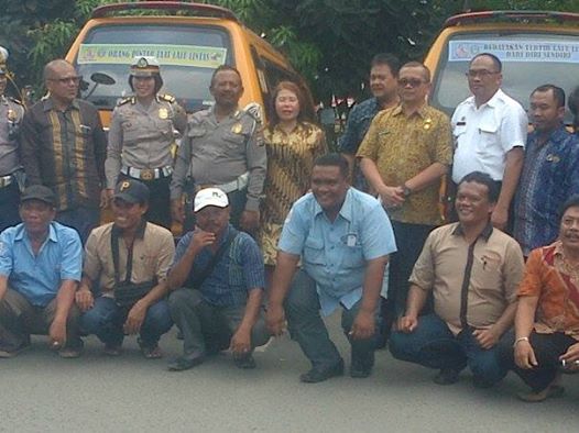 Plt Gubsu Tempel Stiker Supir KPUM Teladan Berkenderaan