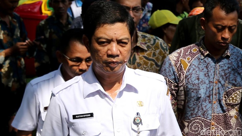 Wali Kota Jakut Rustam Effendi Mengundurkan Diri