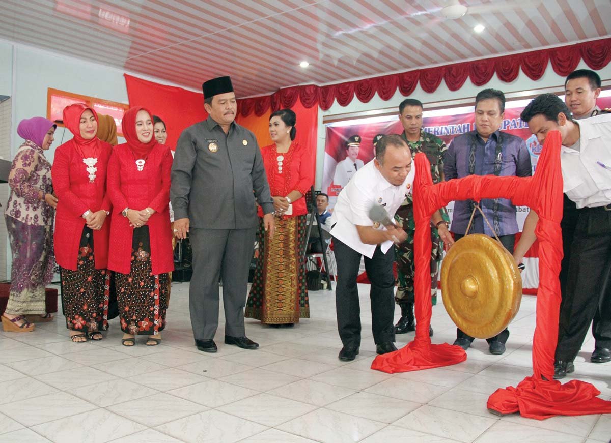 H. Pangonal Harahap dan H. Andi Suhaimi bersama bangun labuhanbatu kearah lebih baik