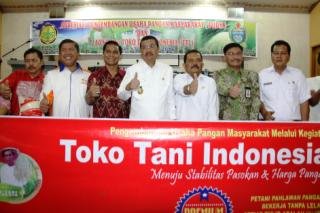 Plt Gubsu Resmikan Operasional 60 Toko Tani Indonesia di Sumut