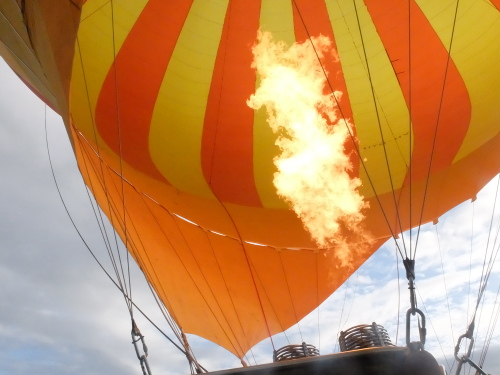 Nikmati Naik Balon Udara Di  Gold Coast