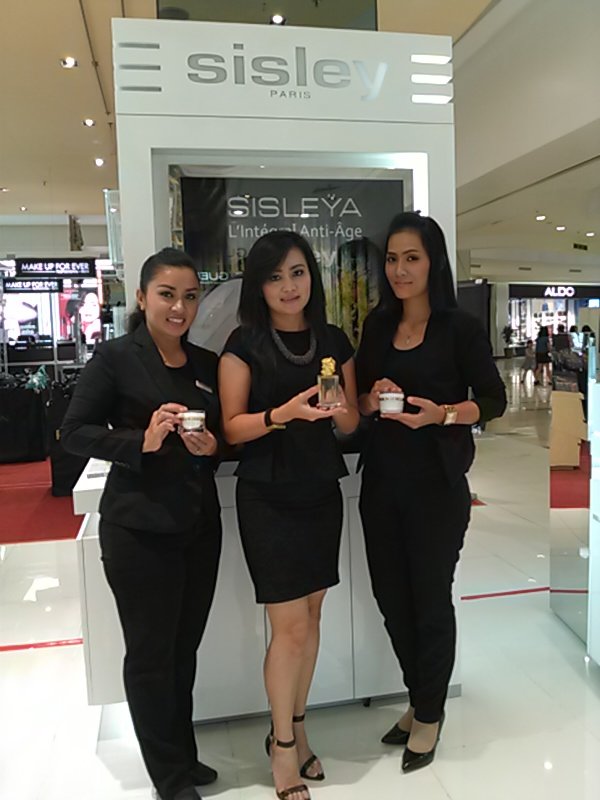 Sisley Paris Hadir di Parkson Medan