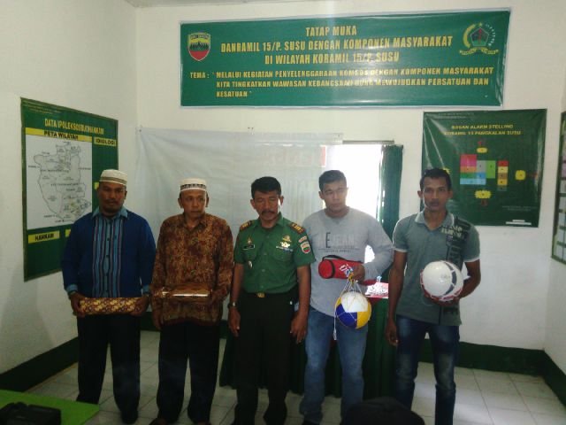 Koramil 15 / PS 0203 LKT Laksanakan Komsos Bersama Masyarakat