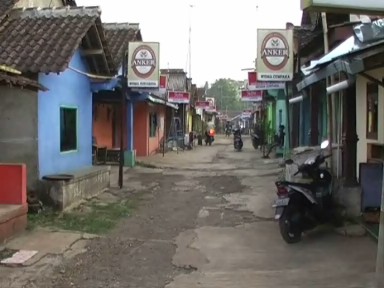 Sejumlah  Ormas Fron Pembela Islam(FPI) Sweeping di sejumlah cafe maksiat