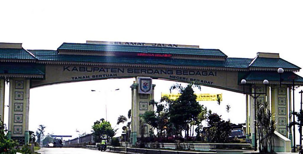 Bupati Sergai Terima LHP LKPD TA 2015