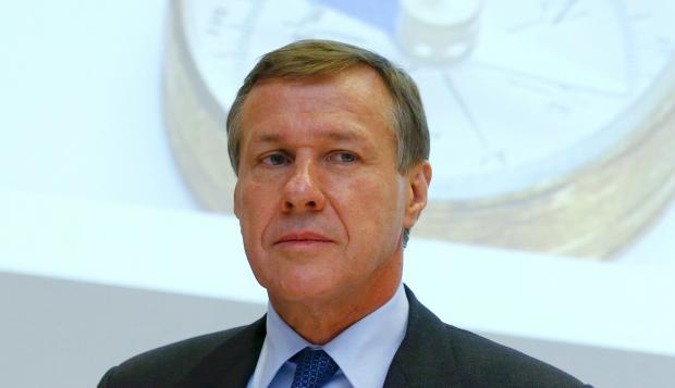 DIDUGA TERTEKAN, MANTAN CEO ZURICH INSURANCE BUNUH DIRI