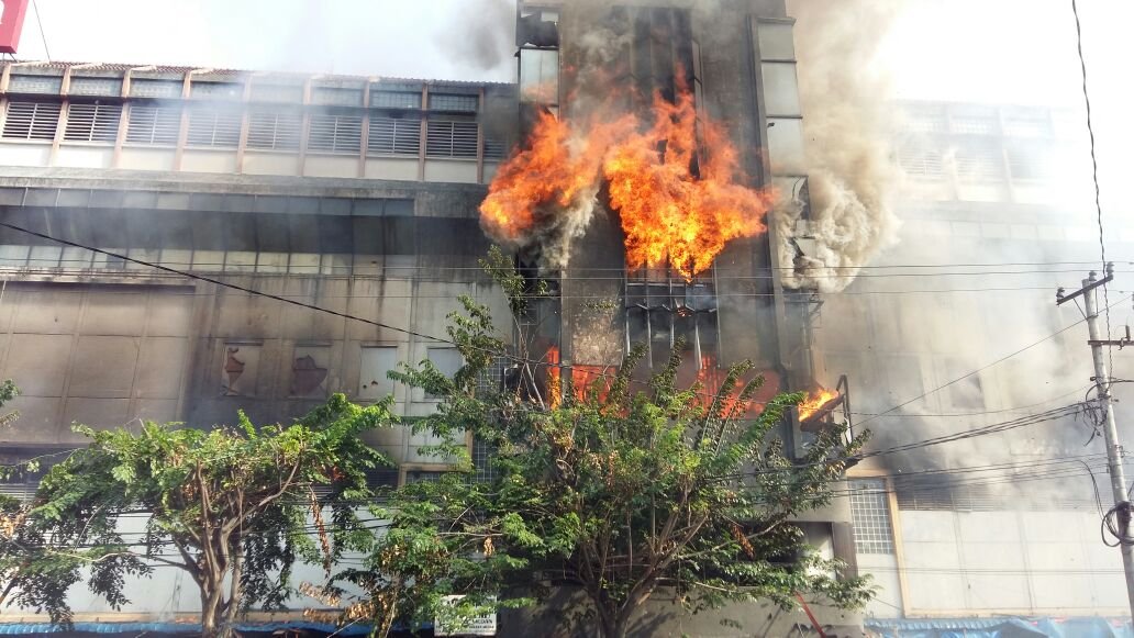 Ada Motif Lain, Ribuan Pedagang Terancam Menganggur Terbakarnya Aksara Plaza