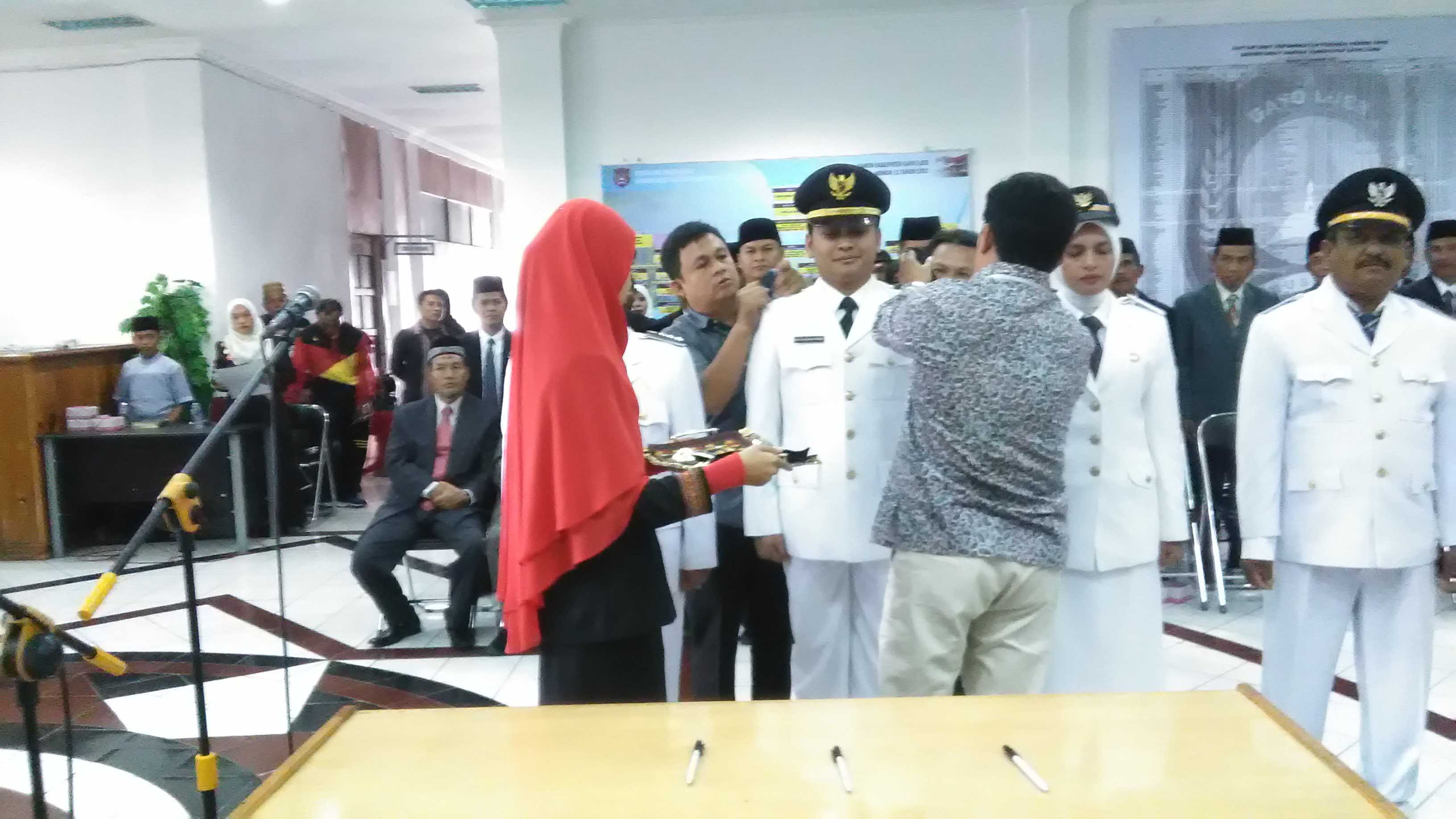 Bupati Gayo Lues H.Ibnu Hasyim Lantik 33 Pejabat Pejabat Eselon II,III dan IV