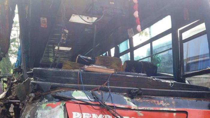 Kecelakaan Maut, 7 Penumpang Bus Tewas