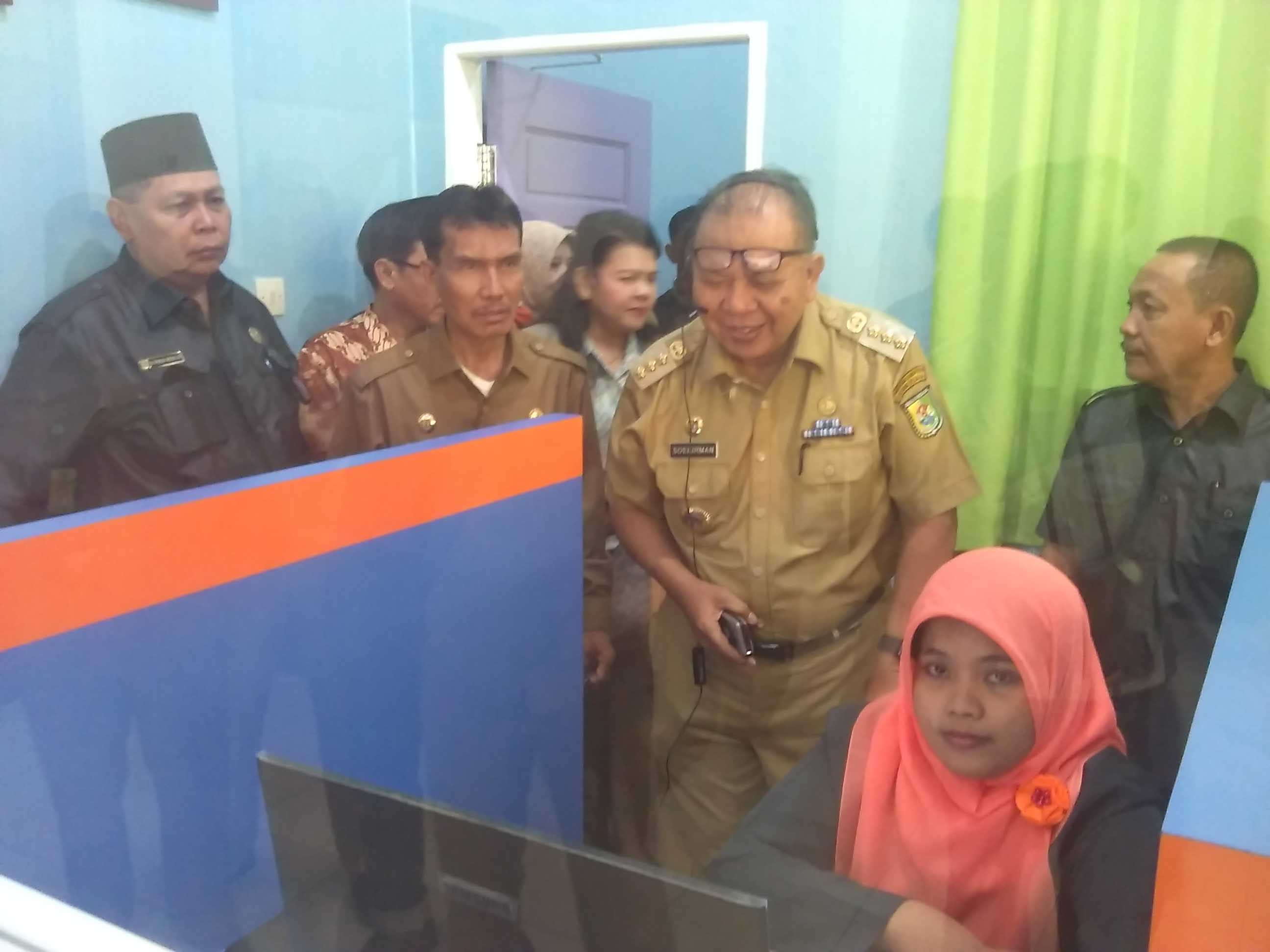 Sebagai Pusat Komunikasi | Bupati Sergai Lounching Comunication Centre Sekretariat DPRD