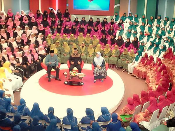 Demi Acara Mama Dedeh Rela Berhutang