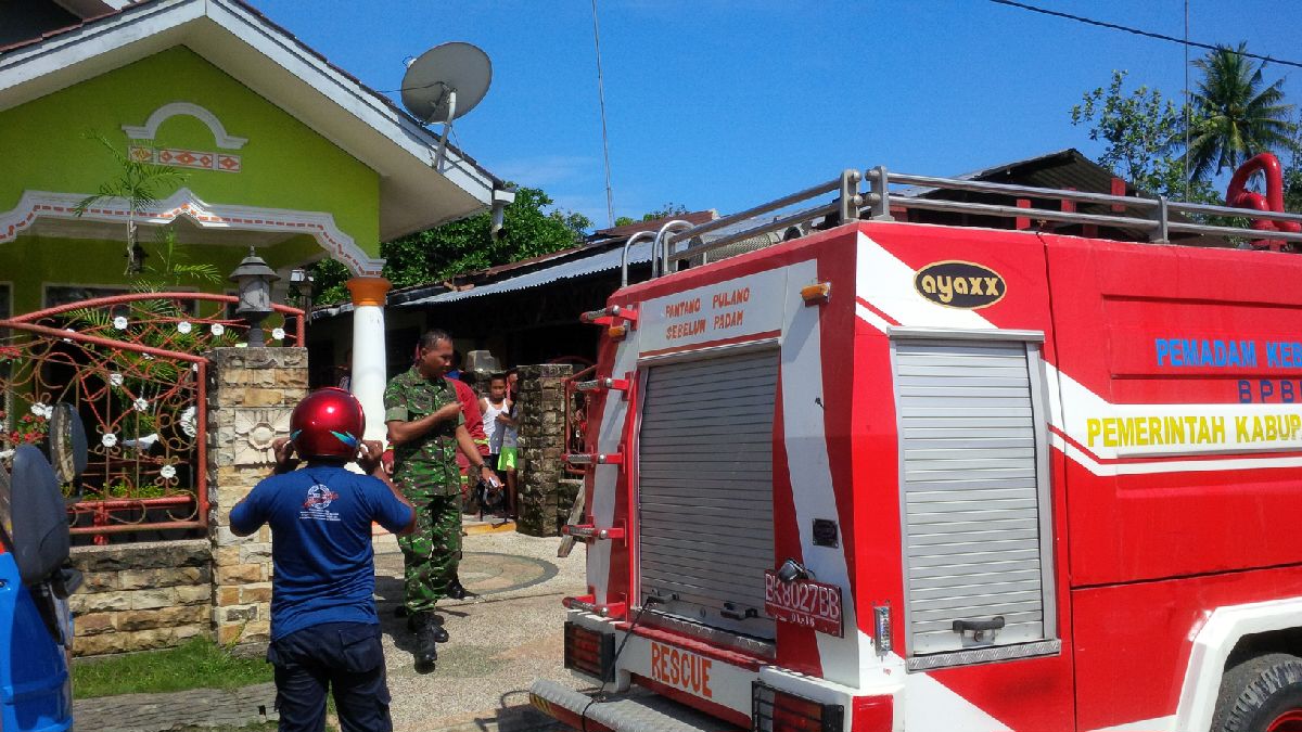 Rumah Eks Kontrakan Mantan Kades Antara Terbakar