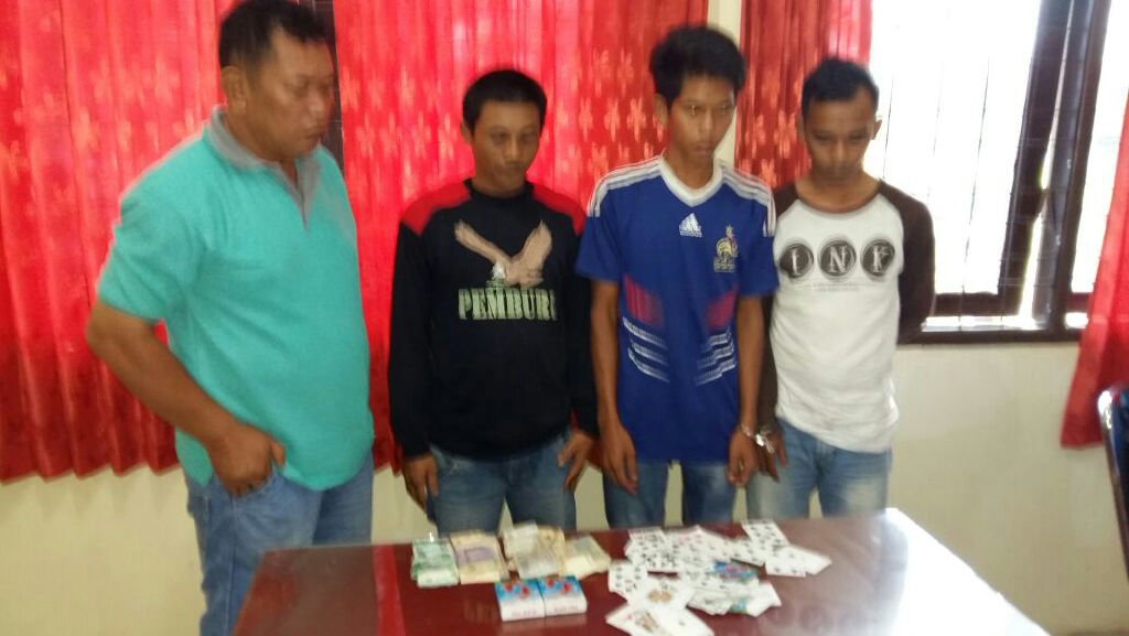 Asyik Main Judi di Lopo Kopi, 4 Warga Diciduk Polisi Hutaimbaru