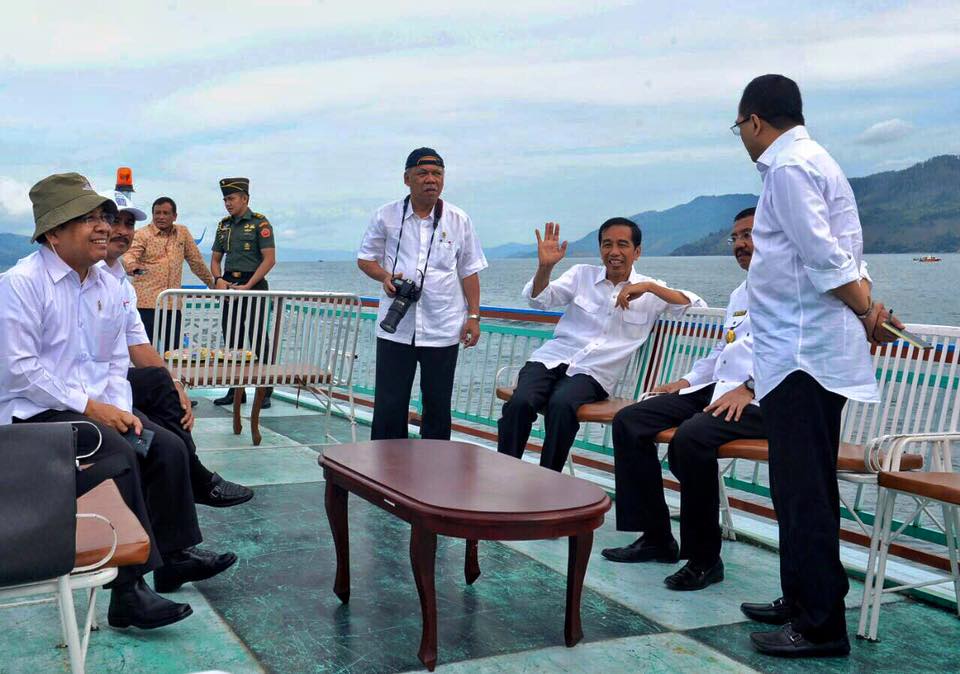 Jokowi: Toba Pulp Lestari Hengkang