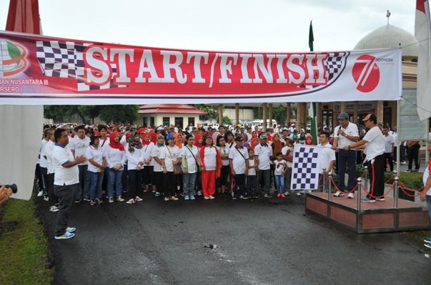 PTPN III Beri Penghargaan Pada Karyawan