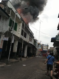 Ruko Jalan Cipto Siantar Terbakar - RM Mie Pansit 10 Ludes
