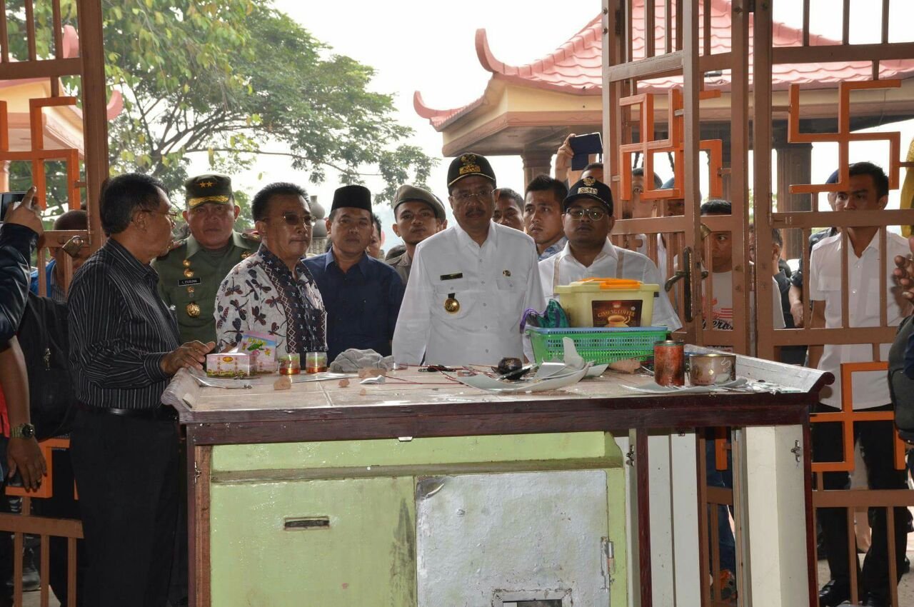Gubsu dan FKPD Sumut Tinjau Vihara