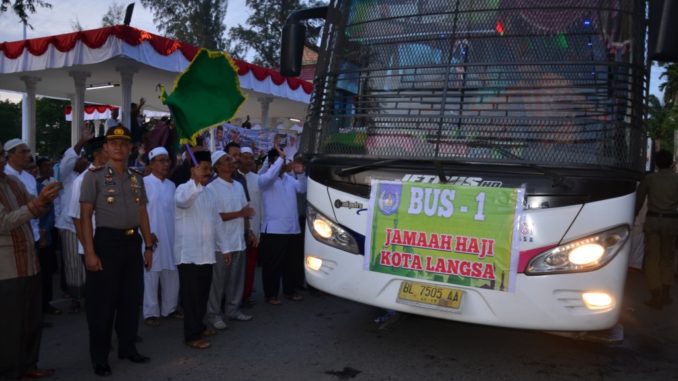 Walikota Langsa Lepas 136 Jamaah Calon Haji