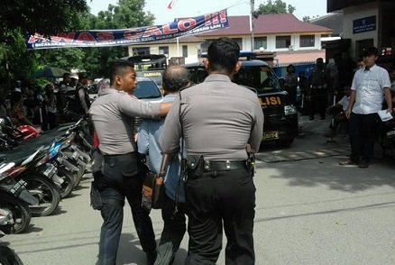 Polresta Medan Amankan  Puluhan Jukir dan Calo SIM