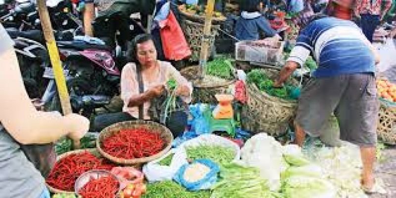 Satpol PP Tertibkan PK5 Depan Pertokoan Chatay