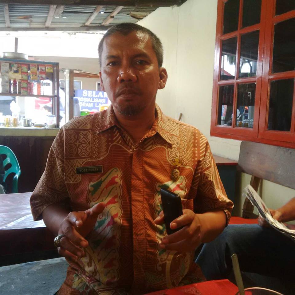 Camat Medan Area Antisipasi Banjir Lewat Pengorekan Drainase