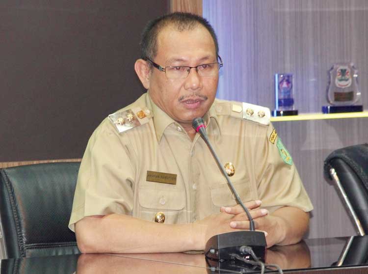 12 Direksi BUMD Medan Diberhentikan