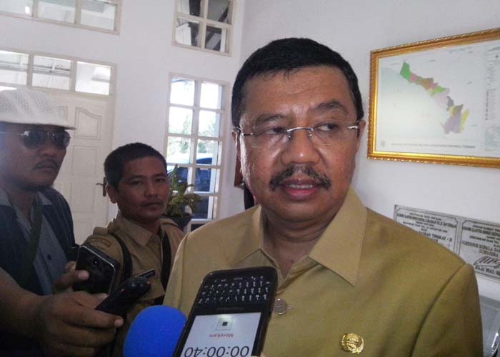 Gubsu Serahkan Bantuan kepada 155 KK Korban Musibah Kebakaran di Belawan