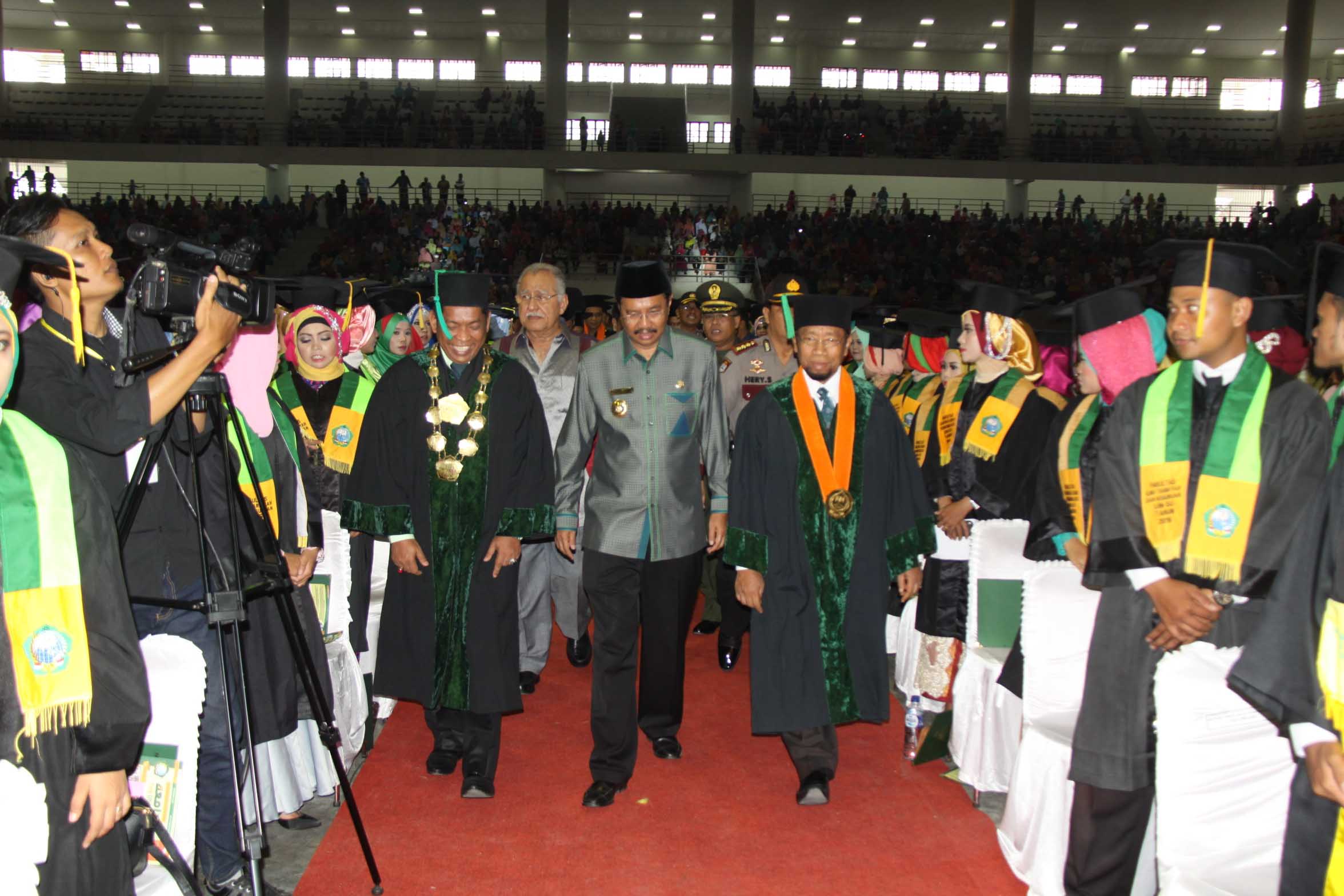 Gubsu : Lulusan PT Jangan Hanya Andalkan Ijazah