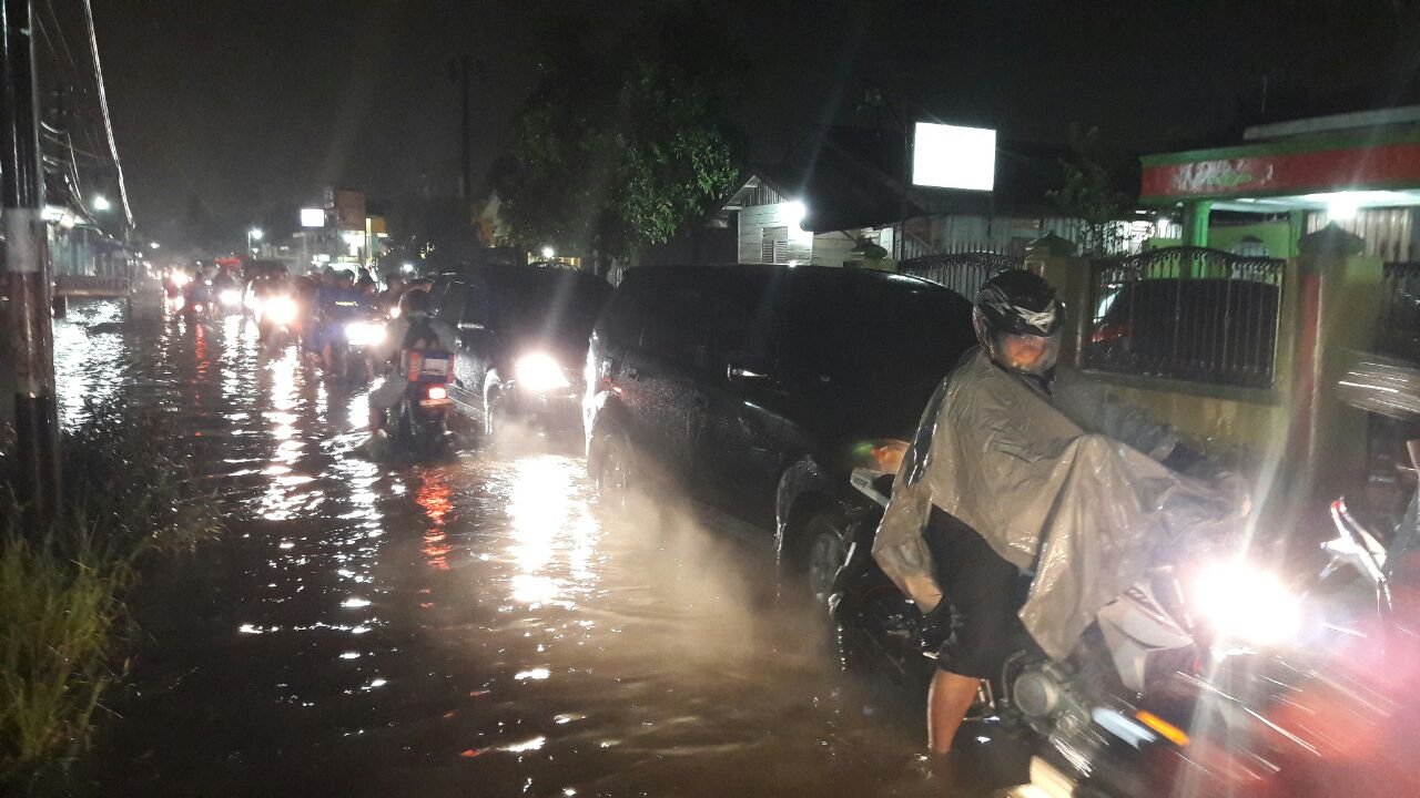 Erry Prihatin Kondisi Kota Medan, Banjir dan Jalan Rusak