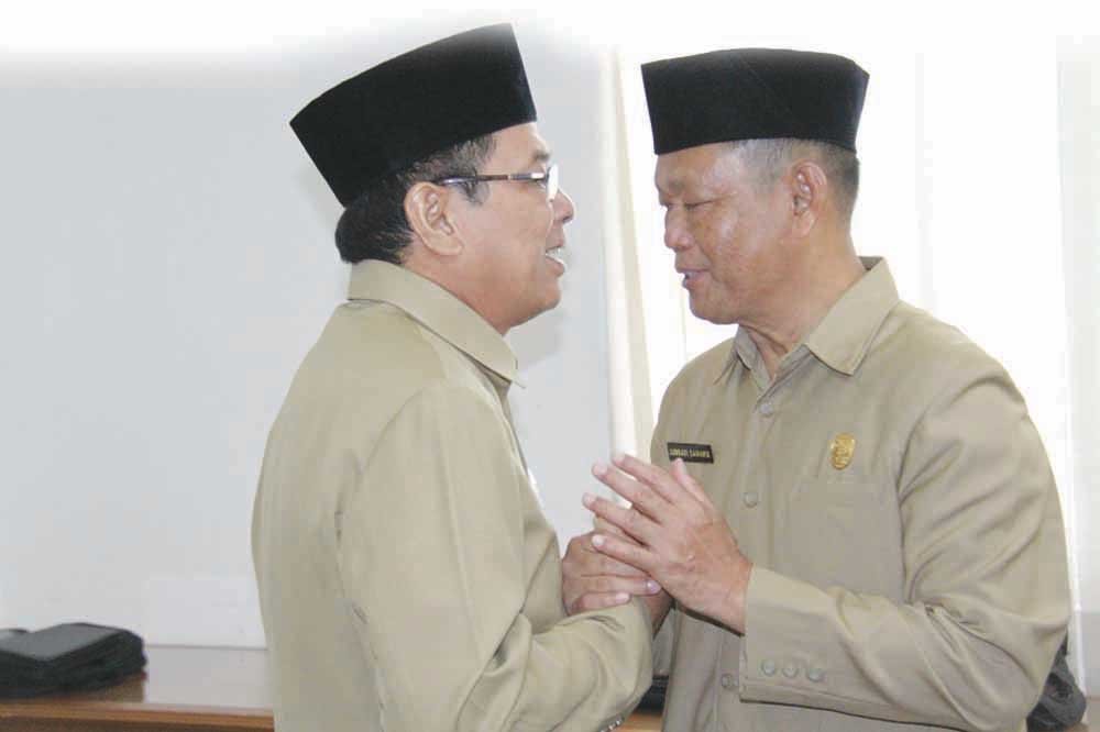 Hasban Ambil Sumpah Janji Jumsadi Damanik