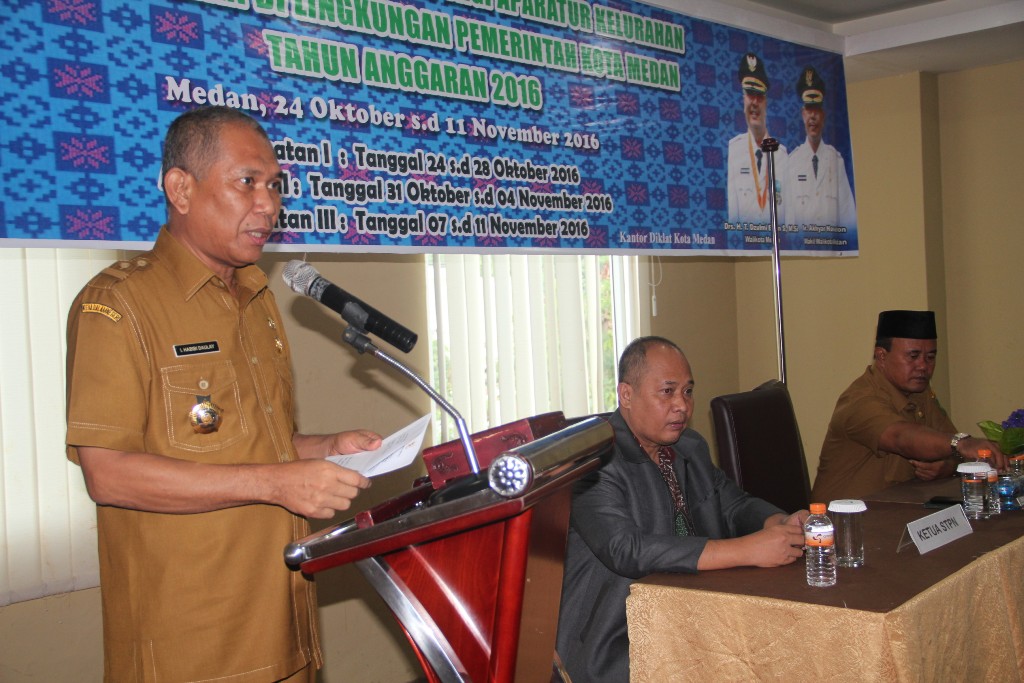 WALIKOTA MEDAN BUKA DIKLAT MANAJEMEN PERTANAHAN BAGI APARATUR KELURAHAN