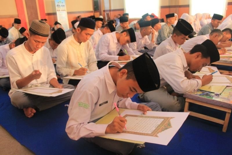 604 Santri Sumut Ikuti Penulisan Mushaf Alquran se-Indonesia